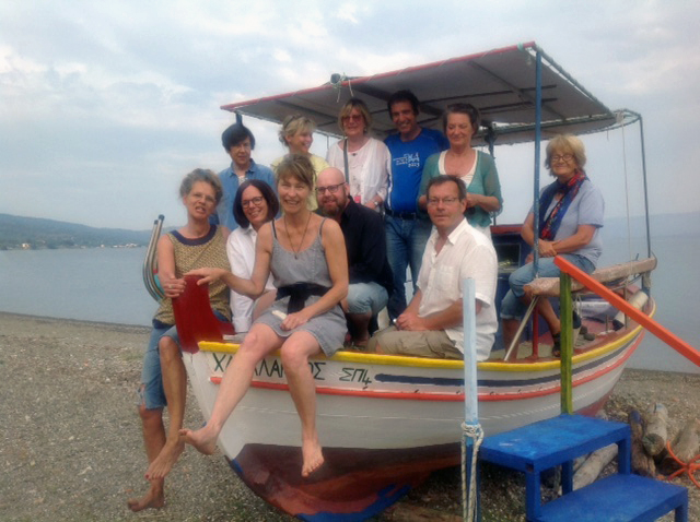 Die Malreise Griechenland mit der Kunstschule der Hamburgerin Annette Brasch findet im Jahr 2020 im September statt. Für zwölf Tage geht es auf die noch wenig touristische Insel Lesbos. Mit viel Freude beim Malen und Zeichnen reiset das Atelier Annette Brasch mit ihrer Kleingruppe an ausgewählte Plätze, um das Gesehene malerisch zu verarbeiten.